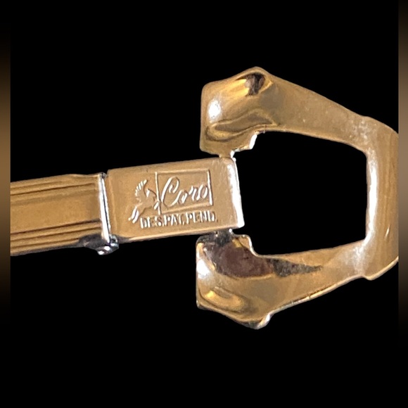 Signed Coro Vintage Pegasus Silver Choker and bracelet - Picture 7 of 12